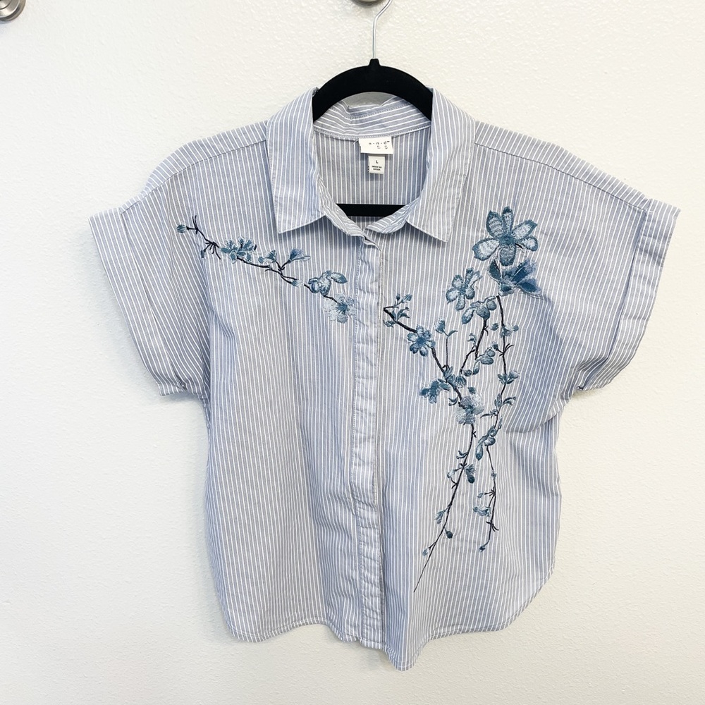 A New Day Blue Striped Embroidered Button Down Top size L